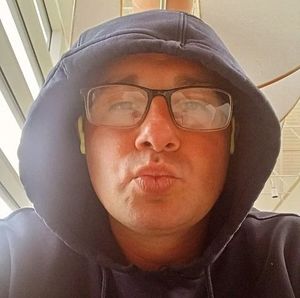 Meet your Posher, Josh